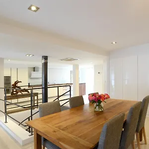 4* Hotel apartamentowy Au 30 Centre Grand Palais